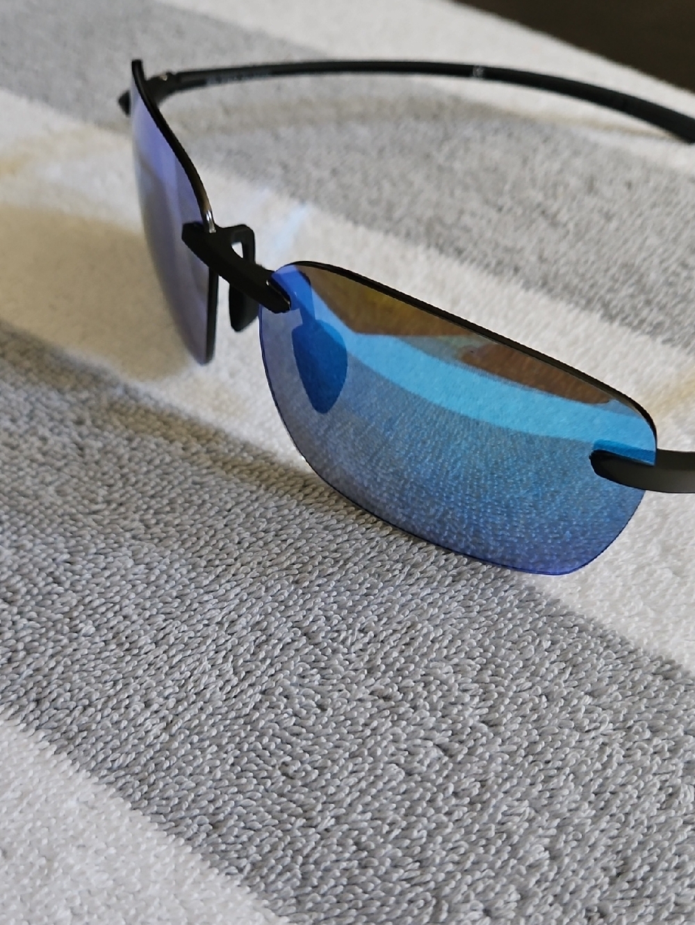 Shady Rays Huron - Glacier Matte - Barely Used Condition - Polarized - Picture 4 of 5